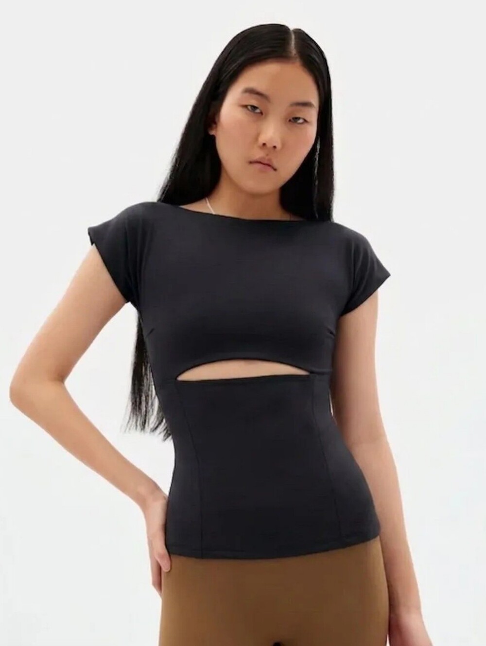 Girlfriend Collective Women’s Black Cutout Short Sleeve Top